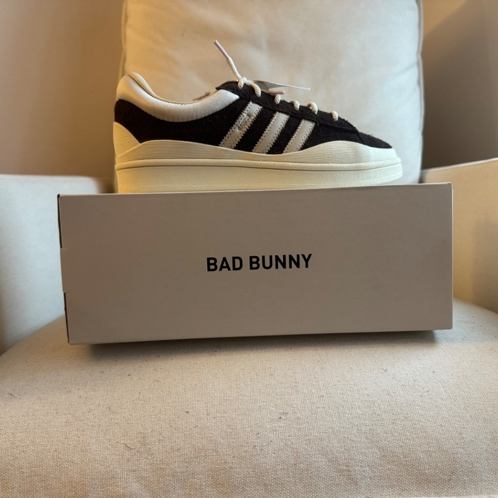 KIDS BAD BUNNY CAMPUS DEEP BROWN × 1 - Picture 3 of 6